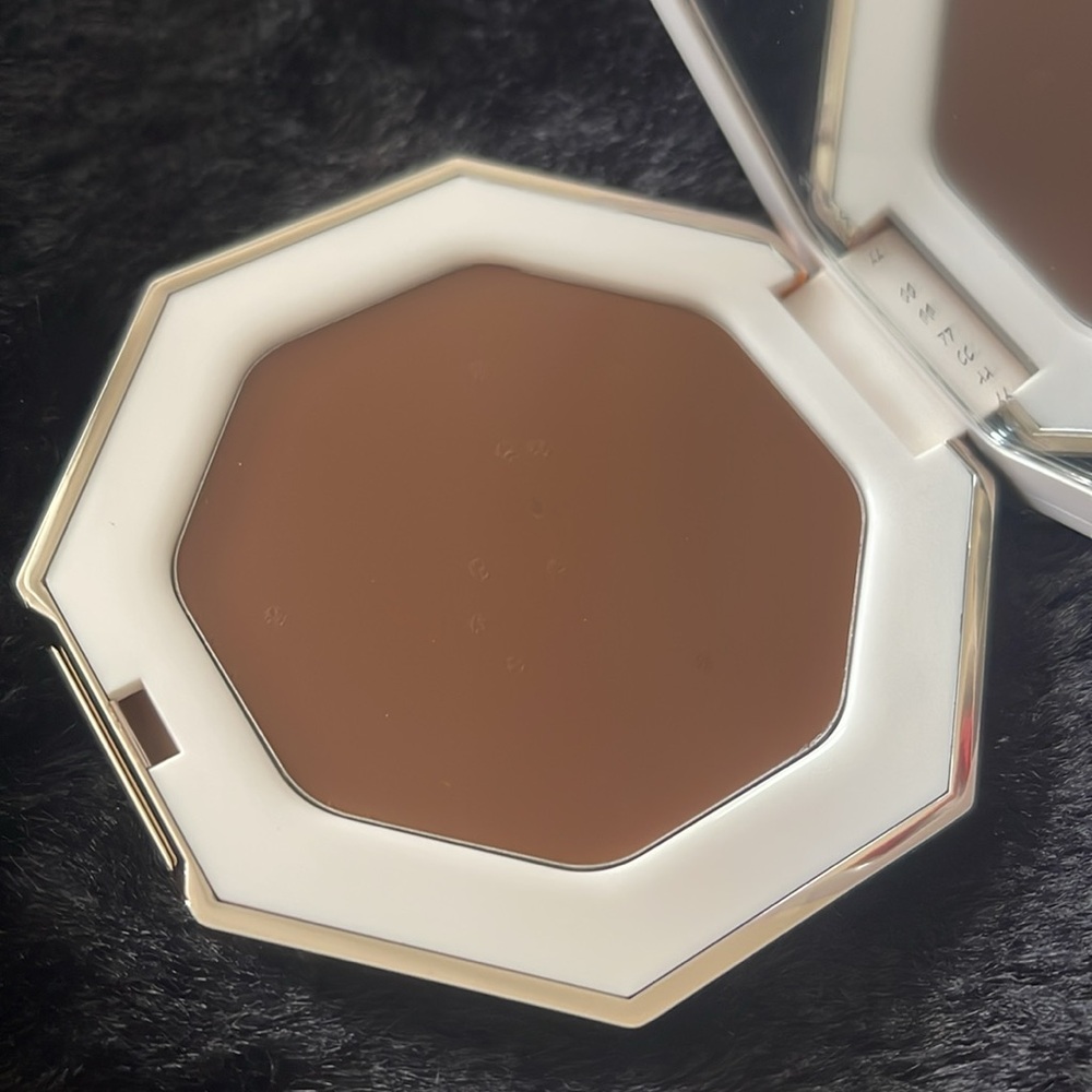 Fenty Chocolate 06 Cheeks Out Freestyle Cream Bronzer - Picture 5 of 5